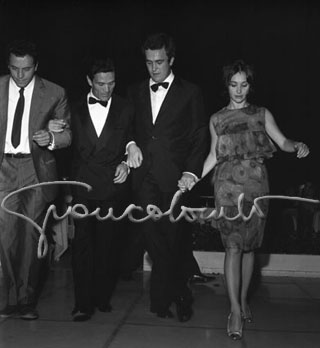 Pier Paolo Pasolini balla con Bernardo Bertolucci e Adriana Asti, Mostra del Cinema di Venezia, 1962