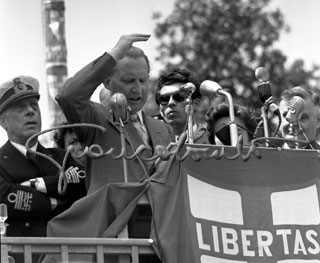 Alcide De Gasperi during a political speech. Vittorio Veneto, 1953