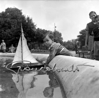 La fontana dei giardini pubblici di Milano, 1954