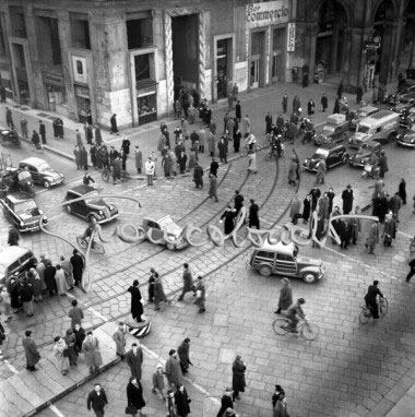 Traffico a Milano, 1952